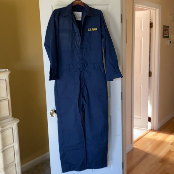 Navy issued Utility Coverall is a one piece garment. New never worn. - Picture 2 of 5